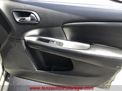 2016 Dodge Journey SE  *3rd Row Equipped! - Photo 23 - Tucson, AZ 85705