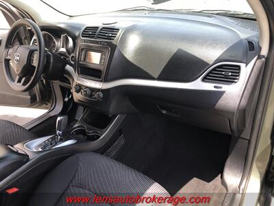 2016 Dodge Journey SE  *3rd Row Equipped! - Photo 24 - Tucson, AZ 85705