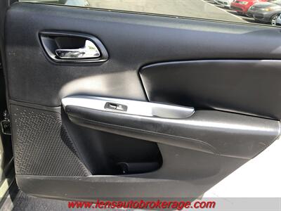 2016 Dodge Journey SE  *3rd Row Equipped! - Photo 20 - Tucson, AZ 85705