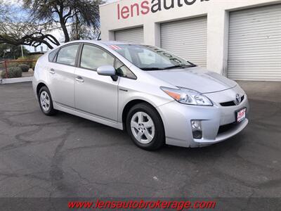 2011 Toyota Prius Three  *Super Clean Fuel Saver! - Photo 2 - Tucson, AZ 85705