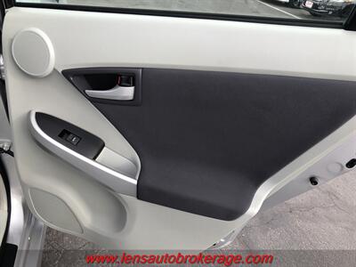 2011 Toyota Prius Three  *Super Clean Fuel Saver! - Photo 18 - Tucson, AZ 85705