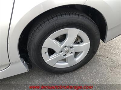 2011 Toyota Prius Three  *Super Clean Fuel Saver! - Photo 24 - Tucson, AZ 85705
