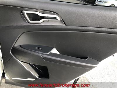 2023 Kia Sportage Hybrid LX  *Clean Fuel Saver! - Photo 20 - Tucson, AZ 85705