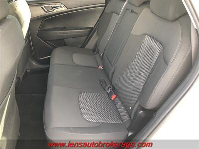 2023 Kia Sportage Hybrid LX  *Clean Fuel Saver! - Photo 18 - Tucson, AZ 85705