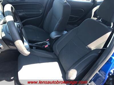 2019 Ford Fiesta SE  **82k MIles & Great On Fuel!** - Photo 12 - Tucson, AZ 85705