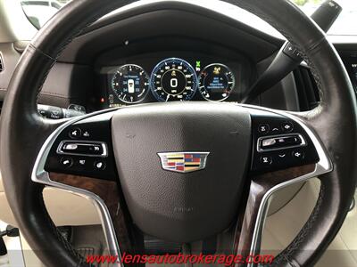 2015 Cadillac Escalade  *None Nicer! *Only 41k Miles! - Photo 13 - Tucson, AZ 85705