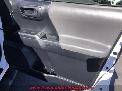 2019 Toyota Tacoma SR5 V6  *Nice Double Cab 4x4! - Photo 20 - Tucson, AZ 85705