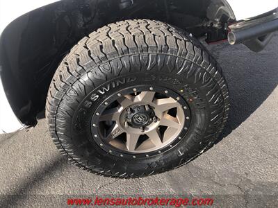 2017 Toyota Tundra SR5  *Crewmax 4x4! New Tires, Icon Suspension! - Photo 27 - Tucson, AZ 85705