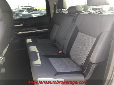 2017 Toyota Tundra SR5  *Crewmax 4x4! New Tires, Icon Suspension! - Photo 18 - Tucson, AZ 85705