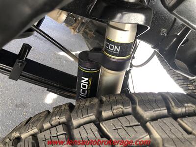 2017 Toyota Tundra SR5  *Crewmax 4x4! New Tires, Icon Suspension! - Photo 28 - Tucson, AZ 85705