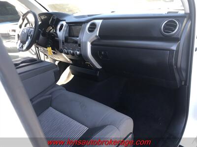 2017 Toyota Tundra SR5  *Crewmax 4x4! New Tires, Icon Suspension! - Photo 22 - Tucson, AZ 85705