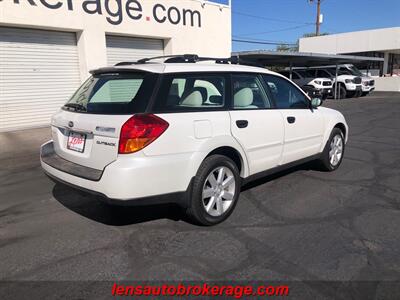 2006 Subaru Outback 2.5i AWD   - Photo 8 - Tucson, AZ 85705