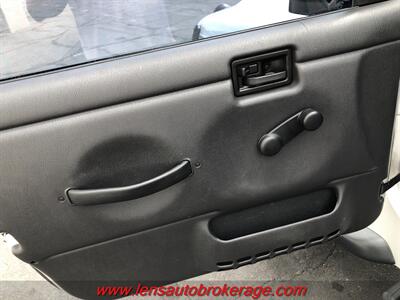 2004 Jeep Wrangler Unlimited  *Clean Hard Top LJ!! - Photo 9 - Tucson, AZ 85705
