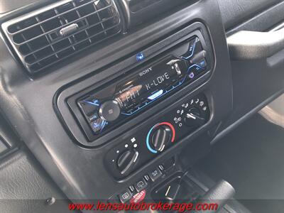 2004 Jeep Wrangler Unlimited  *Clean Hard Top LJ!! - Photo 14 - Tucson, AZ 85705