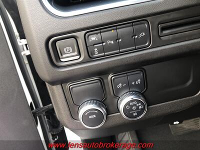 2022 GMC Yukon SLE  *Roomy 2wd With A Great Look! - Photo 16 - Tucson, AZ 85705