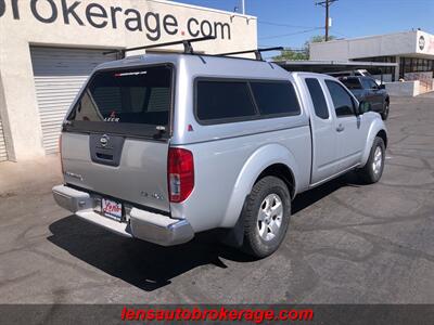 2009 Nissan Frontier SE V6  6 Speed 4x4! - Photo 8 - Tucson, AZ 85705