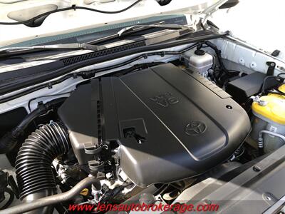 2015 Toyota Tacoma V6  *Clean Double Cab TRD 4wd! - Photo 23 - Tucson, AZ 85705