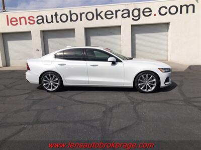 2019 Volvo S60 T5 Momentum  *One Sweet Ride! Sedan