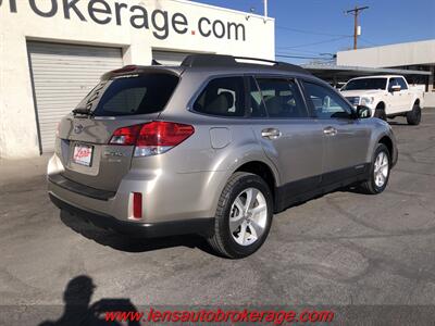 2014 Subaru Outback 2.5i Limited  *Another Carfax 1 Owner! - Photo 8 - Tucson, AZ 85705