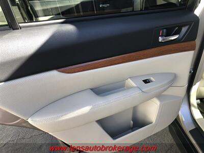 2014 Subaru Outback 2.5i Limited  *Another Carfax 1 Owner! - Photo 16 - Tucson, AZ 85705