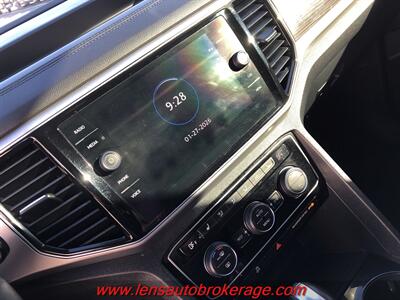 2018 Volkswagen Atlas 2.0T SEL  *Quad Seating & 3rd Row! - Photo 14 - Tucson, AZ 85705