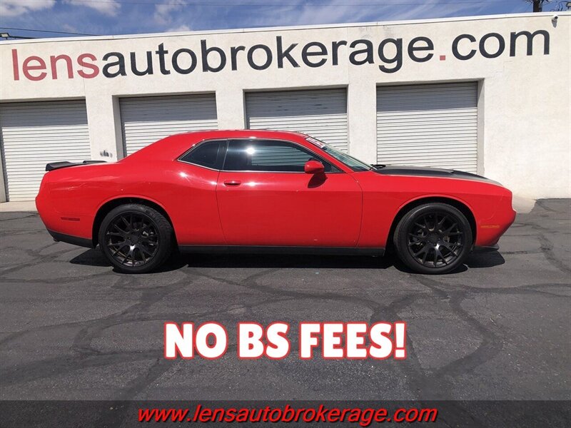 2015 Dodge Challenger SXT  *Cool Racer Red Coupe!*