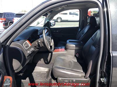 2010 Chevrolet Avalanche LTZ  4wd! *One Cared For Avalanche! - Photo 11 - Tucson, AZ 85705