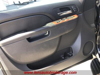 2010 Chevrolet Avalanche LTZ  4wd! *One Cared For Avalanche! - Photo 9 - Tucson, AZ 85705