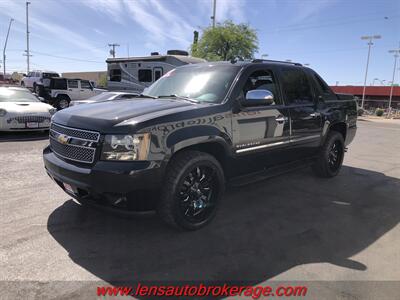 2010 Chevrolet Avalanche LTZ  4wd! *One Cared For Avalanche! - Photo 4 - Tucson, AZ 85705