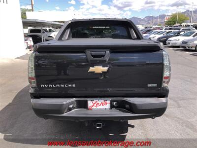 2010 Chevrolet Avalanche LTZ  4wd! - Photo 4 - Tucson, AZ 85705