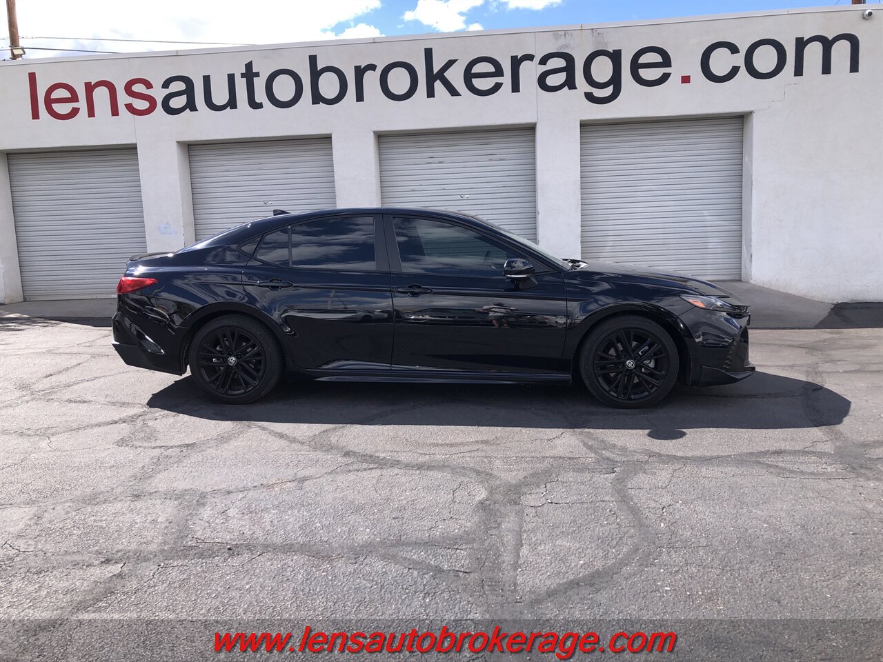 2025 Toyota Camry SE  *19k Mile Hybrid! - Photo 1 - Tucson, AZ 85705