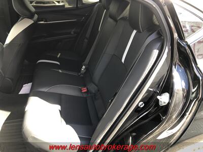 2025 Toyota Camry SE  *19k Mile Hybrid! - Photo 5 - Tucson, AZ 85705