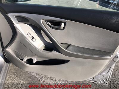 2013 Hyundai ELANTRA GLS  *Clean & Economic Sedan! - Photo 21 - Tucson, AZ 85705