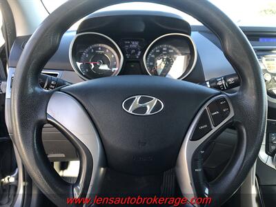2013 Hyundai ELANTRA GLS  *Clean & Economic Sedan! - Photo 13 - Tucson, AZ 85705