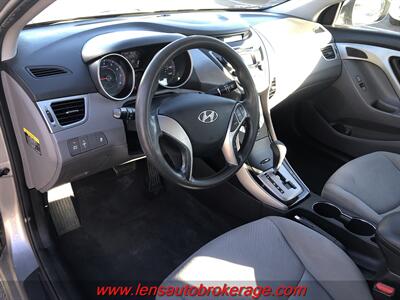 2013 Hyundai ELANTRA GLS  *Clean & Economic Sedan! - Photo 10 - Tucson, AZ 85705