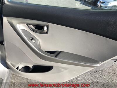 2013 Hyundai ELANTRA GLS  *Clean & Economic Sedan! - Photo 19 - Tucson, AZ 85705