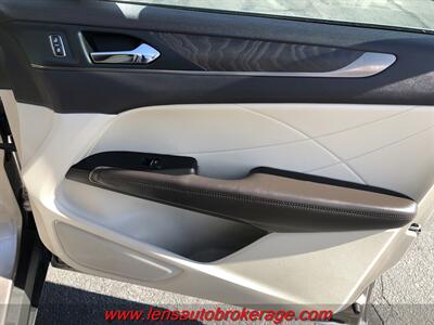 2018 Lincoln MKC Reserve  *Super Nice & Only 57k Miles! - Photo 21 - Tucson, AZ 85705