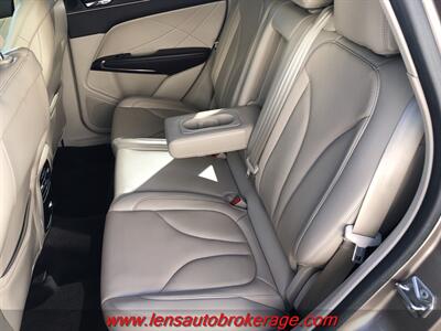 2018 Lincoln MKC Reserve  *Super Nice & Only 57k Miles! - Photo 17 - Tucson, AZ 85705