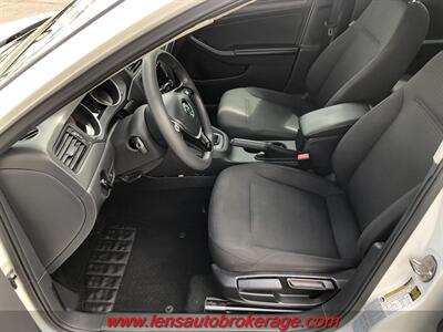 2015 Volkswagen Jetta S  *Nice AZ White Sedan! - Photo 11 - Tucson, AZ 85705