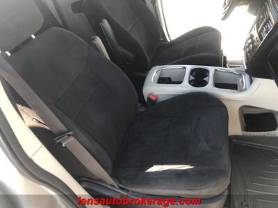 2014 Dodge Grand Caravan SXT   - Photo 22 - Tucson, AZ 85705