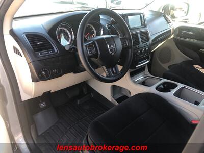 2014 Dodge Grand Caravan SXT   - Photo 10 - Tucson, AZ 85705