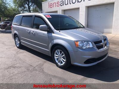 2014 Dodge Grand Caravan SXT   - Photo 2 - Tucson, AZ 85705