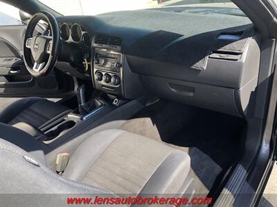 2013 Dodge Challenger R/T  W/Manual Transmission! - Photo 17 - Tucson, AZ 85705