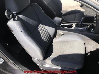 2013 Dodge Challenger R/T  W/Manual Transmission! - Photo 18 - Tucson, AZ 85705