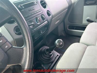 2007 Ford F-150 XL  Manual Trade in Special! - Photo 10 - Tucson, AZ 85705