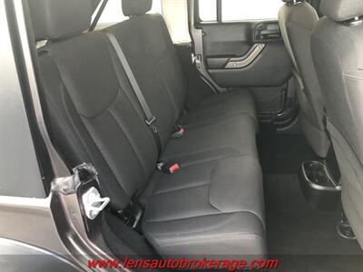 2016 Jeep Wrangler Unlimited Sport   - Photo 19 - Tucson, AZ 85705