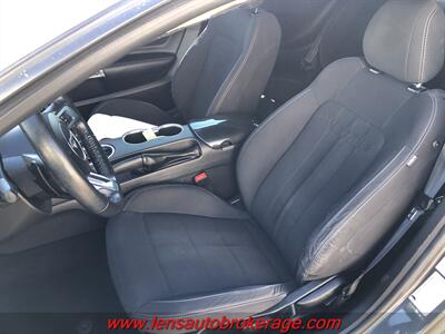 2020 Ford Mustang EcoBoost   - Photo 12 - Tucson, AZ 85705