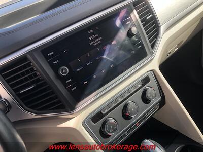 2018 Volkswagen Atlas V6 SE   - Photo 14 - Tucson, AZ 85705