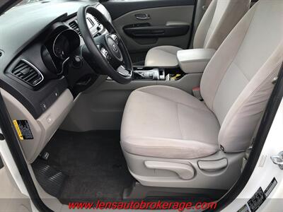 2016 Kia Sedona L  *Nothing Fancy...Just A Roomy Van! - Photo 11 - Tucson, AZ 85705
