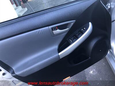 2013 Toyota Prius Four   - Photo 9 - Tucson, AZ 85705
